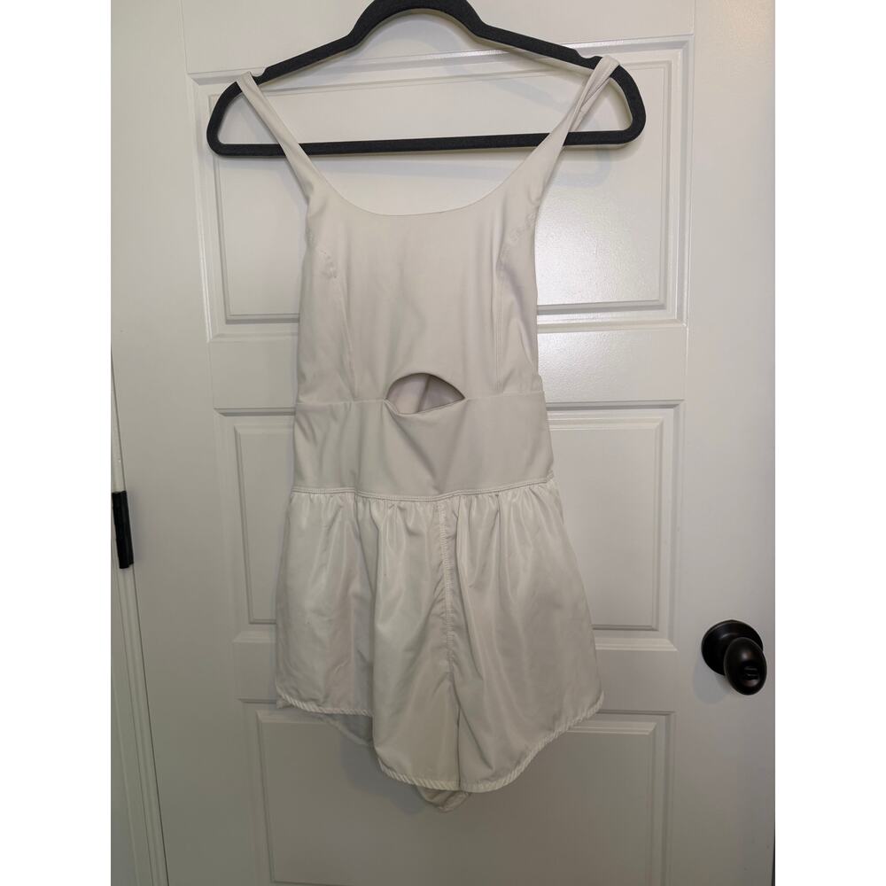 TCEC Women’s Tank Top Athletic Romper Size Small Activewear Cut Out